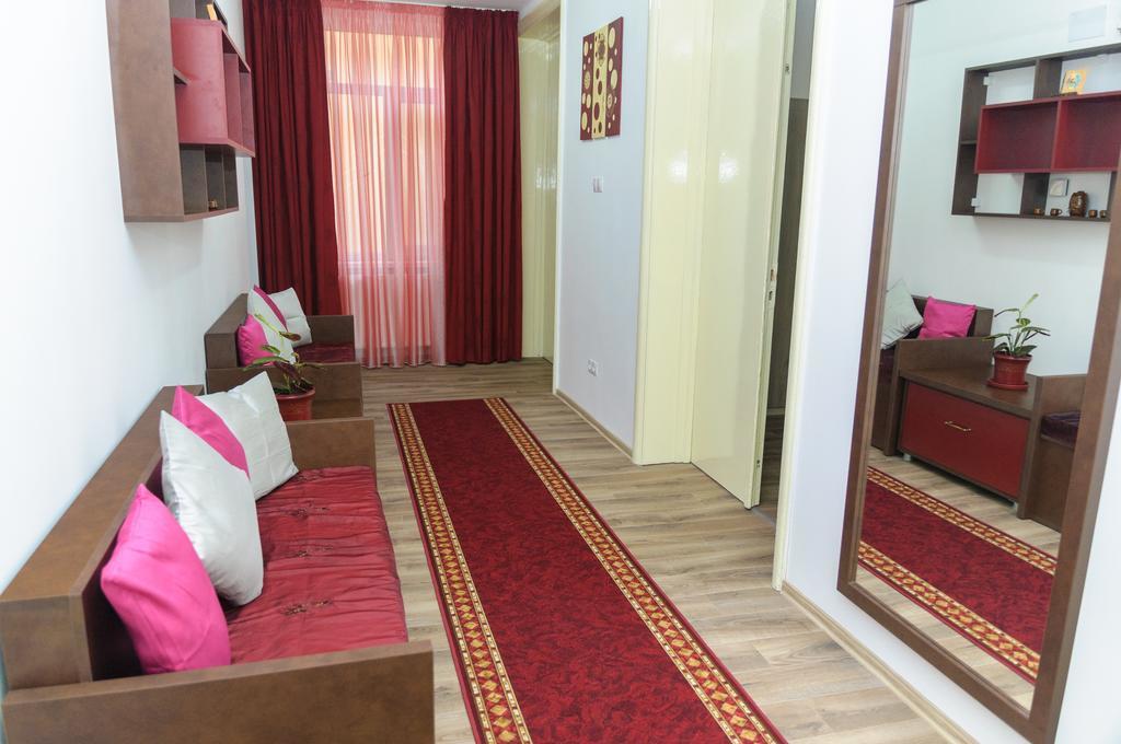 Lorena Apart Old Town บูคาเรสต์ ภายนอก รูปภาพ