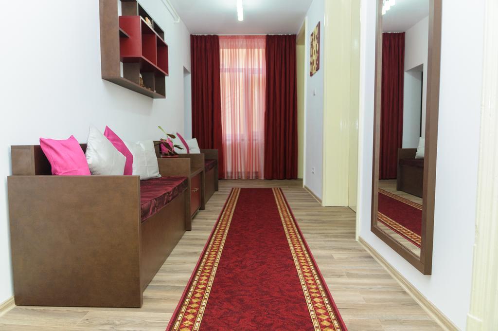 Lorena Apart Old Town บูคาเรสต์ ภายนอก รูปภาพ